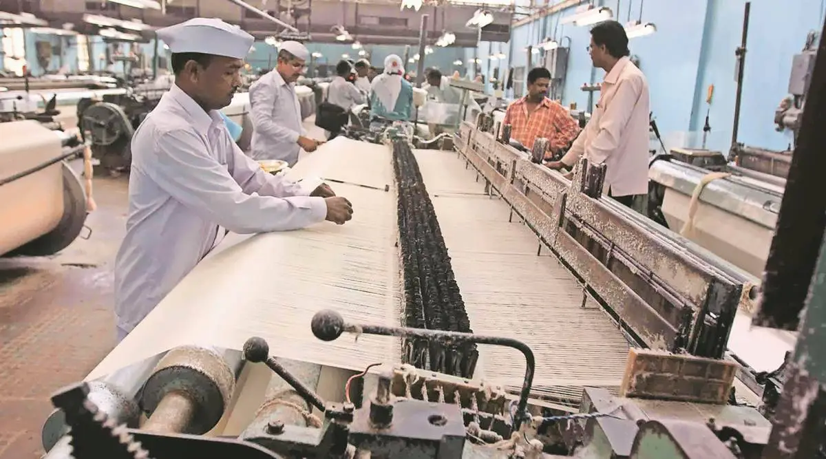 India's Textile Crisis: Job Losses Loom as Exports Plummet